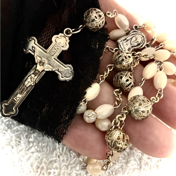 MOTHER OF PEARL ROSARY elegant - Picture 2 of 10